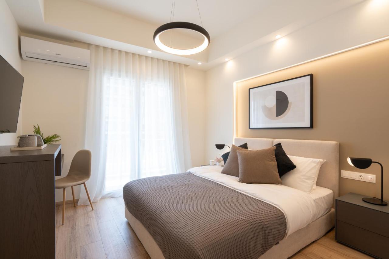 Newly Renovated 2 Bedroom Apartment, 5Min To Metro Atene Esterno foto